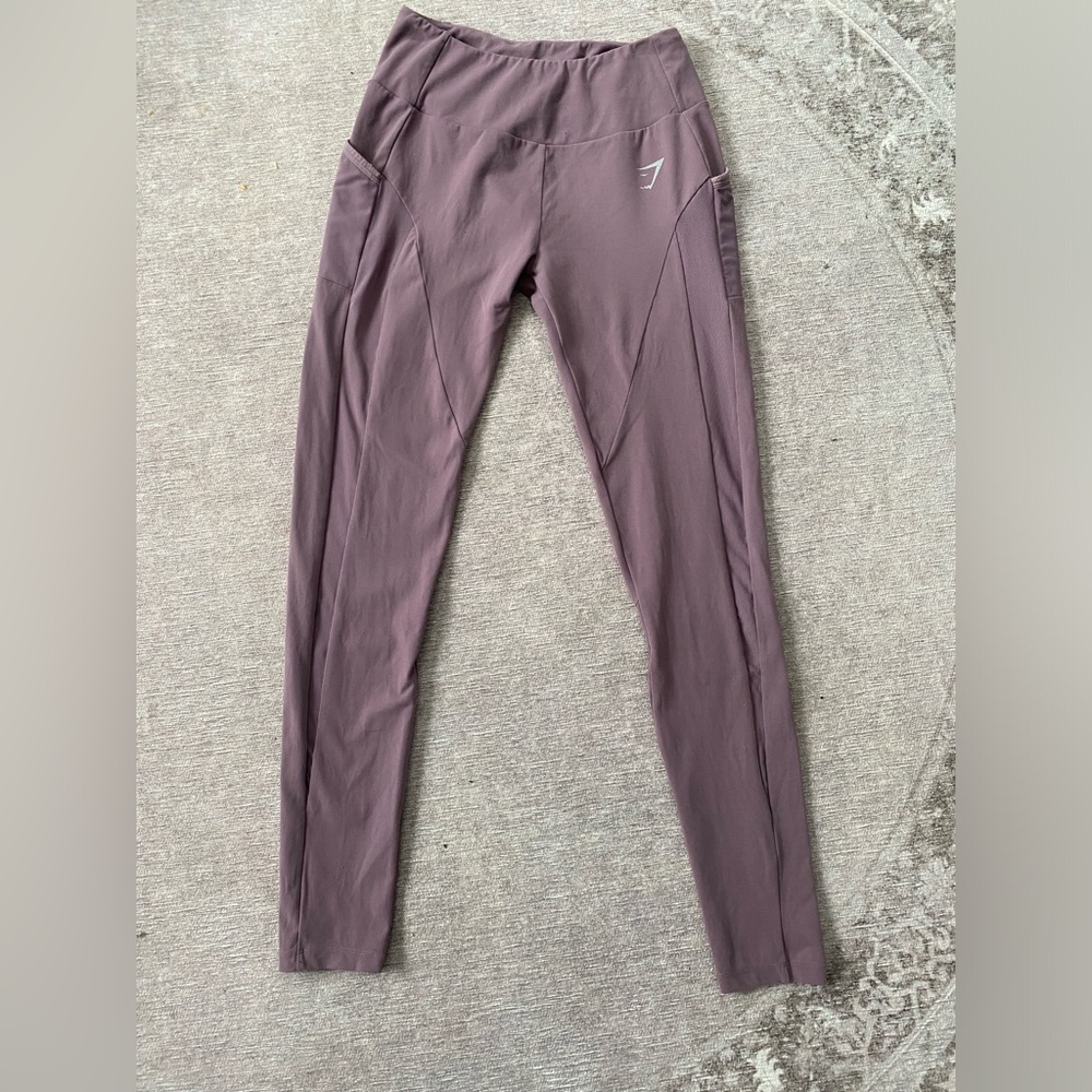 Gymshark Leggings Mesh cutouts size medium